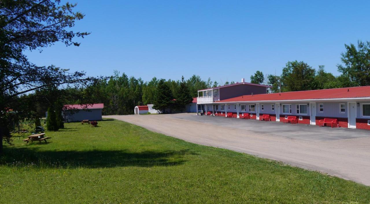 Auberge Restwell Motel Berry Mills Kültér fotó